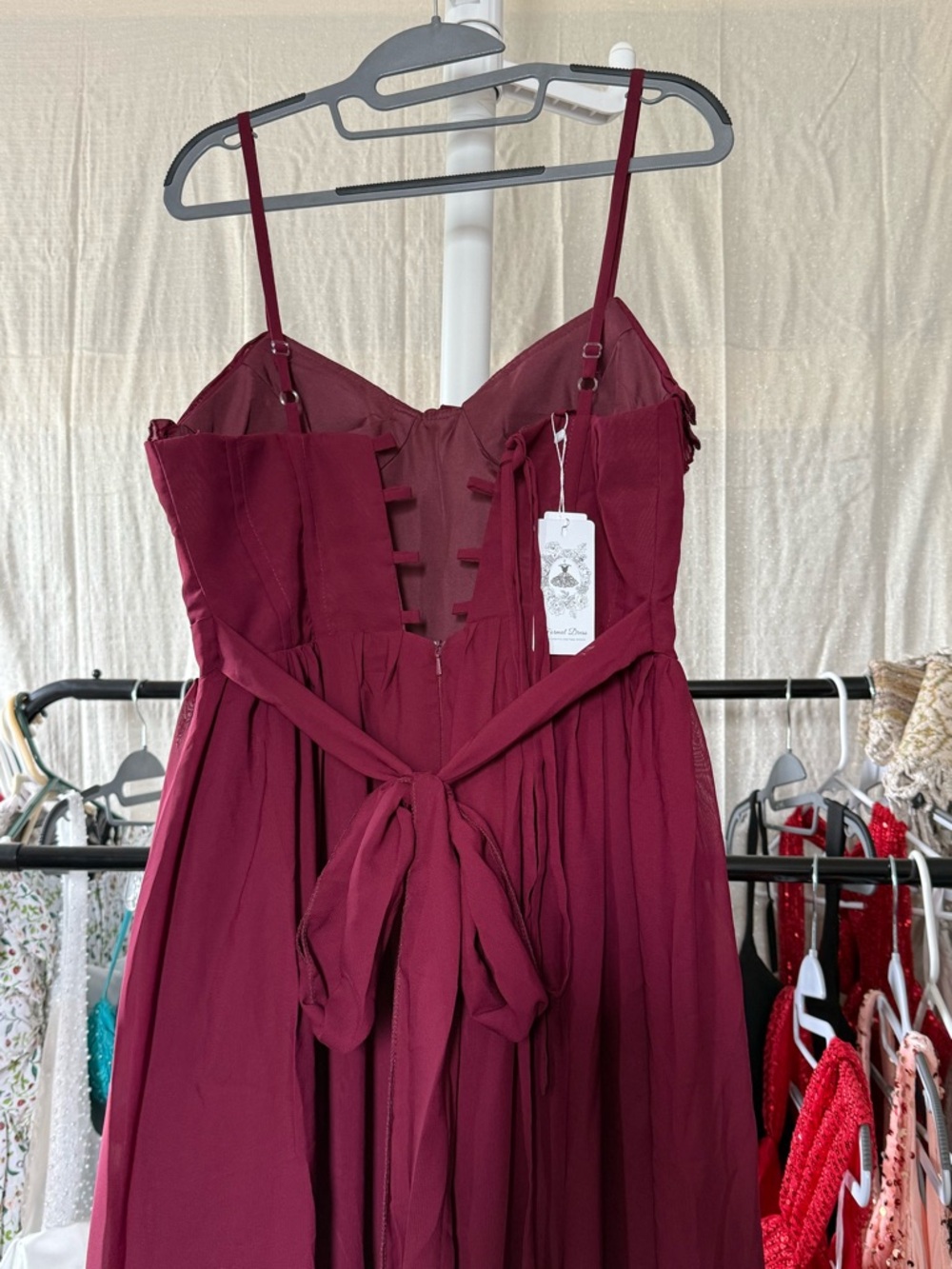 Elegant Burgundy Pleated Maxi Skirt - Women - Picture 5 of 8